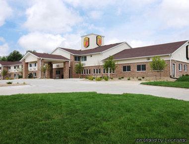 Super 8 By Wyndham Cedar Falls Exterior foto